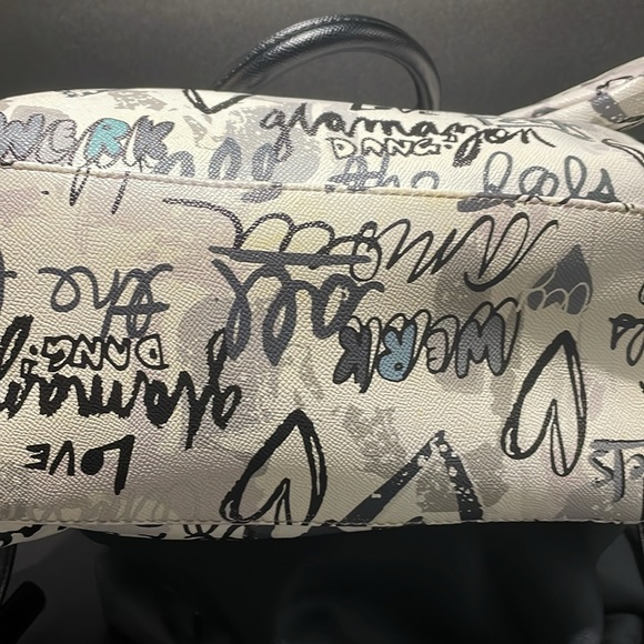 LIKE-NEW ALDO PEBBLED FAUX LEATHER DUFFEL CROSSBODY - Picture 4 of 4